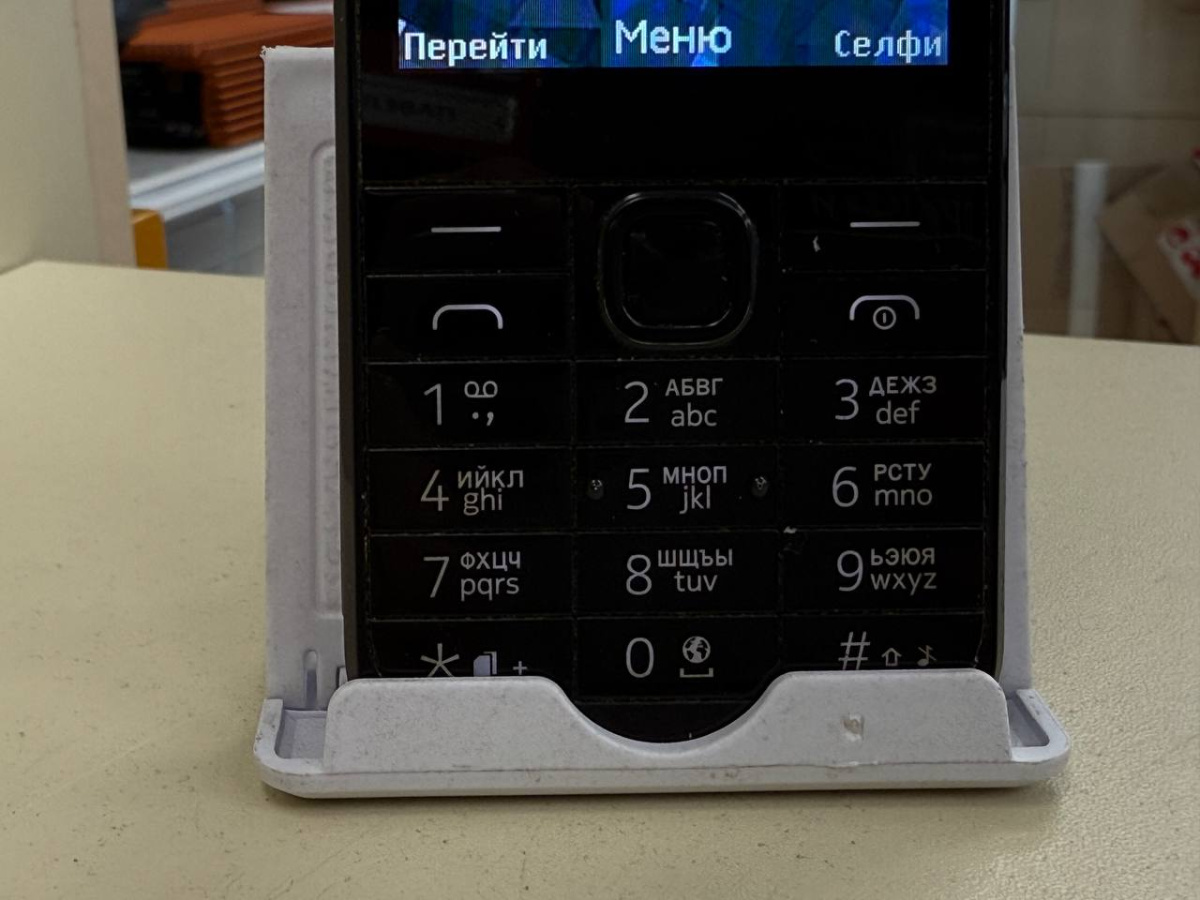 Мобильный телефон Nokia RM-1172