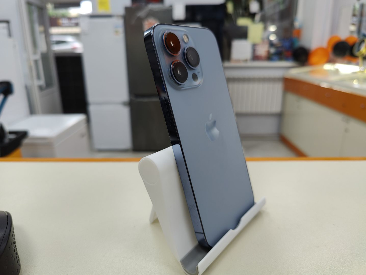 Смартфон Apple iPhone 13 Pro 256Gb