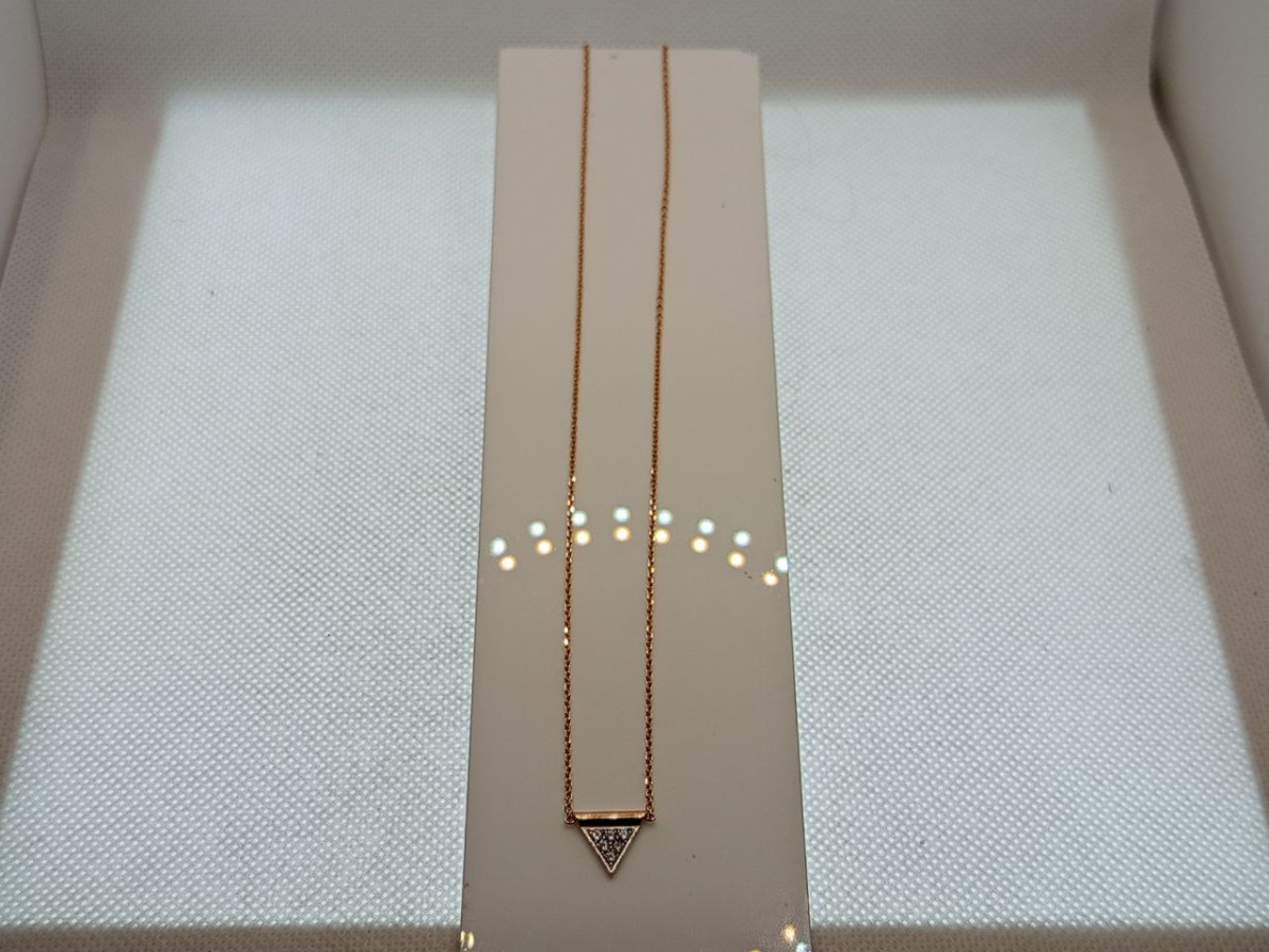 01-817572 КОЛЬЕ С КАМНЯМИ (Au 585)