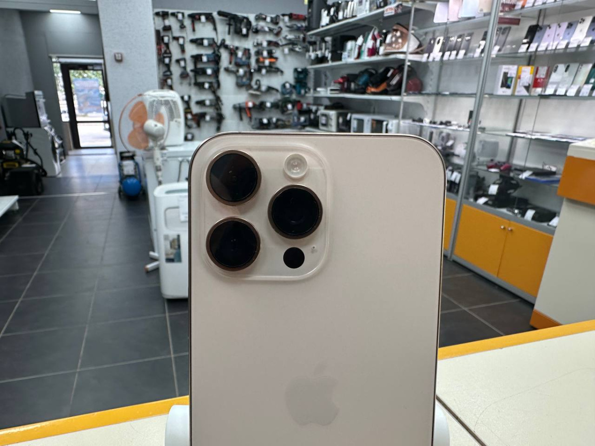 Смартфон Apple Iphone 16 Pro Max 256Gb