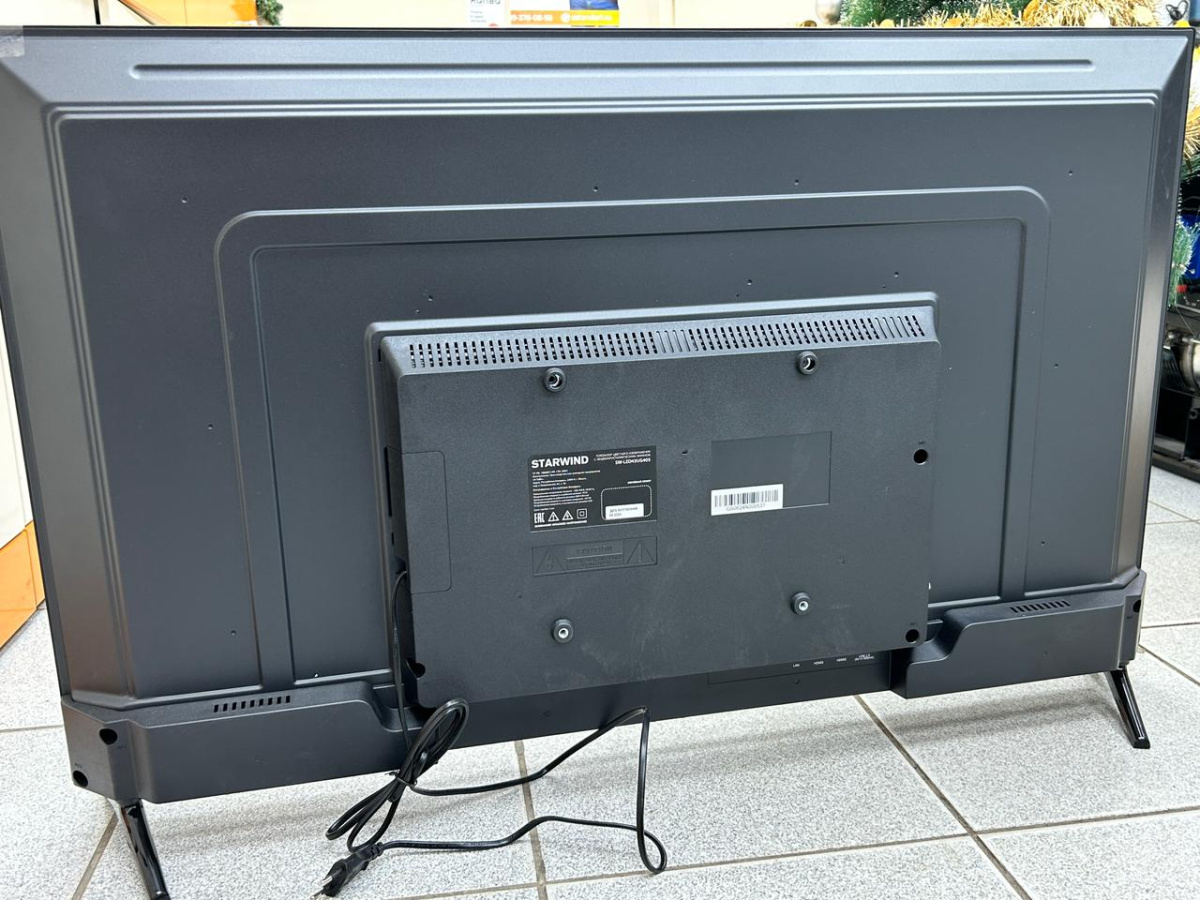 LED Телевизор Starwind SW-LED43UG405