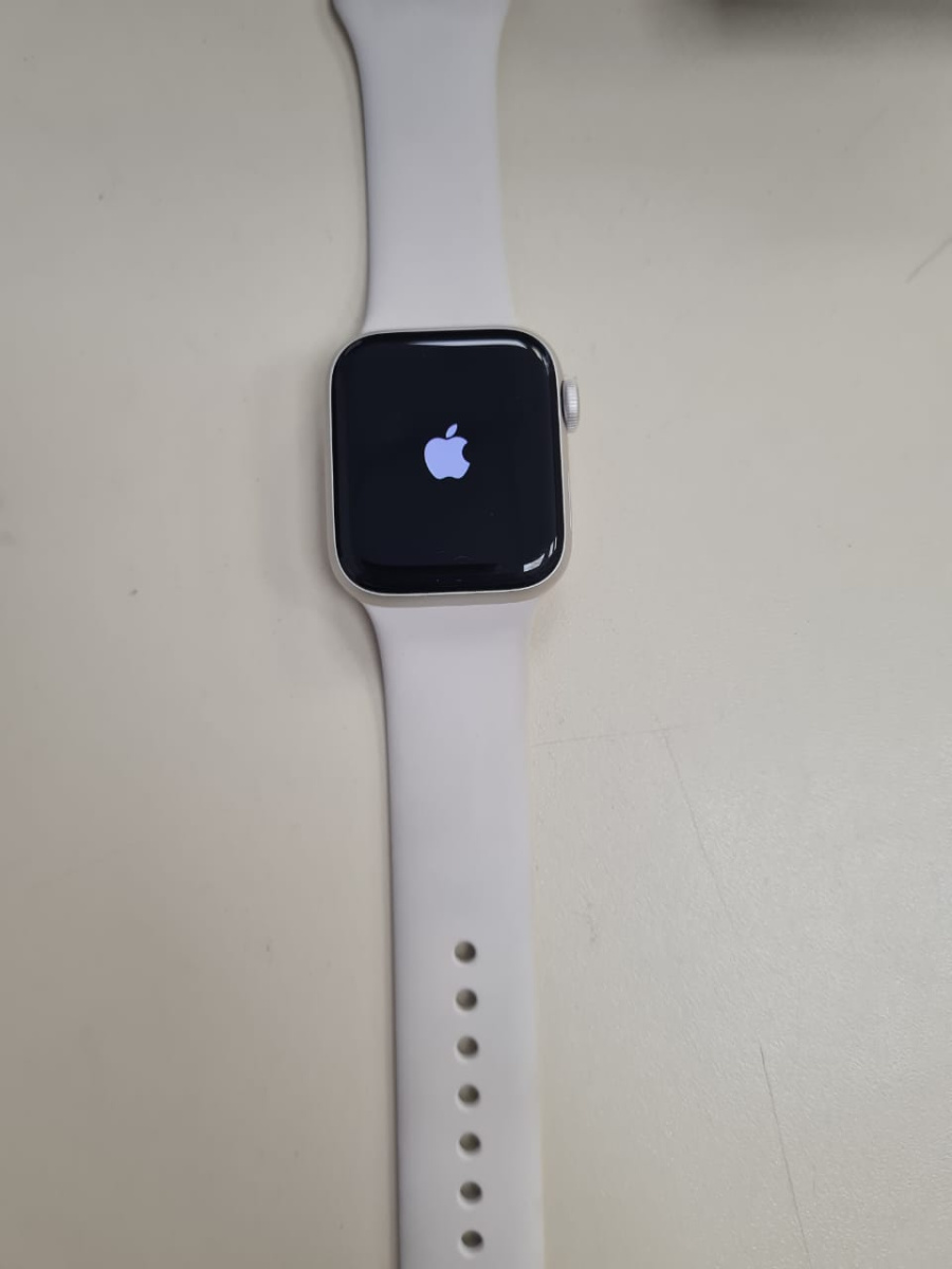Смарт-часы Apple Watch SE 2022 40mm