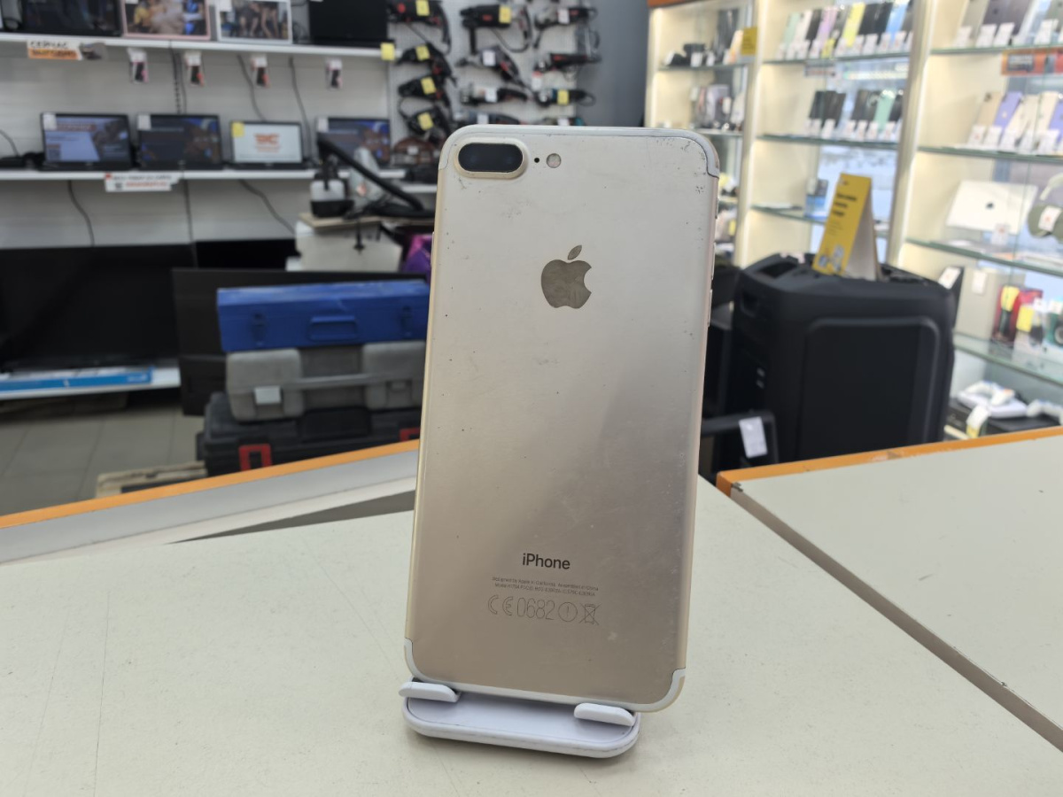 Смартфон Apple iPhone 7 Plus 32Gb