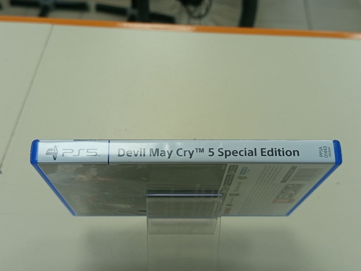 Игра  Playstation 5 Devil May Cry 5
