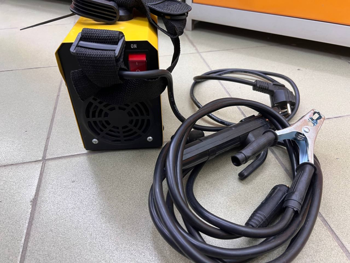 Сварочный аппарат Prorab Partner For Garden MMA-200A;