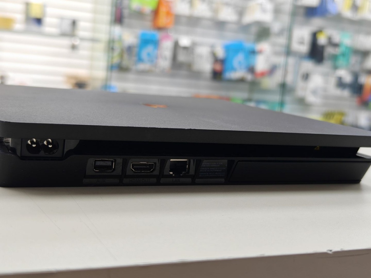 Игровая приставка PlayStation 4 Slim 500GB