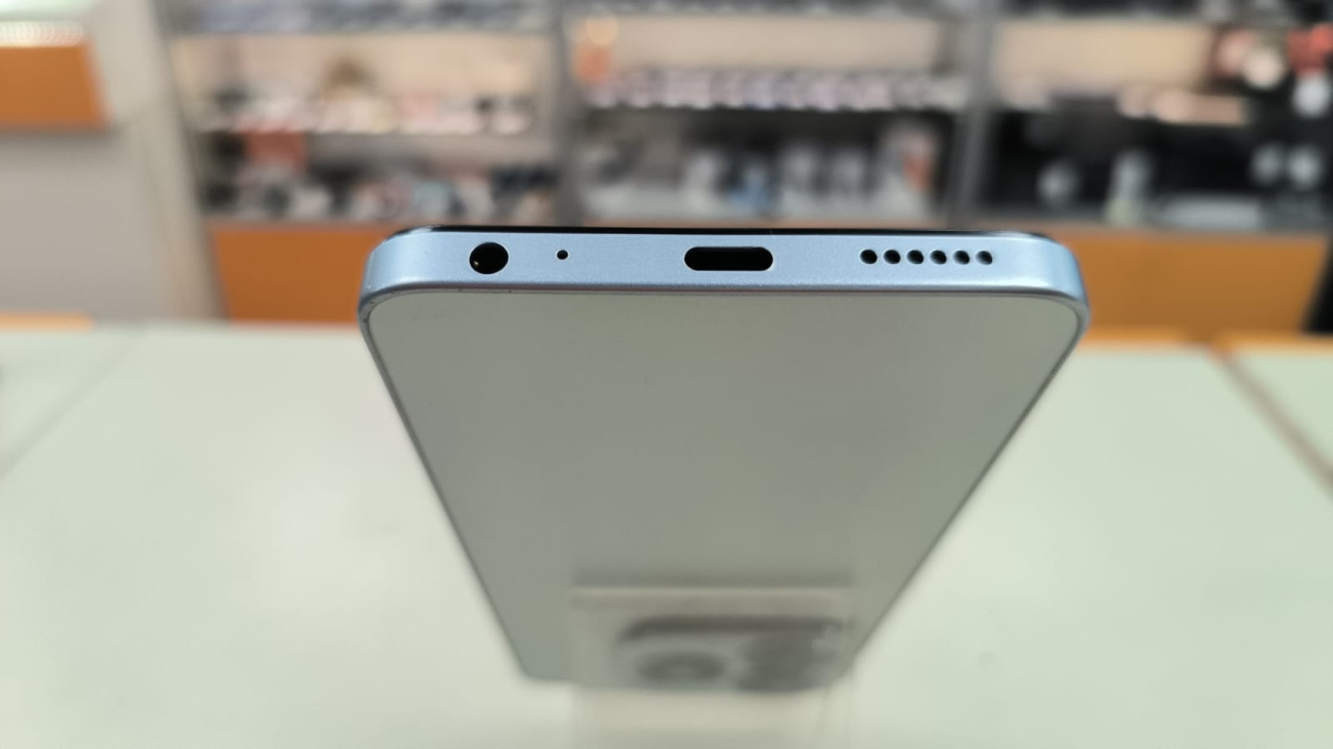 Смартфон Tecno Spark 20 8/256