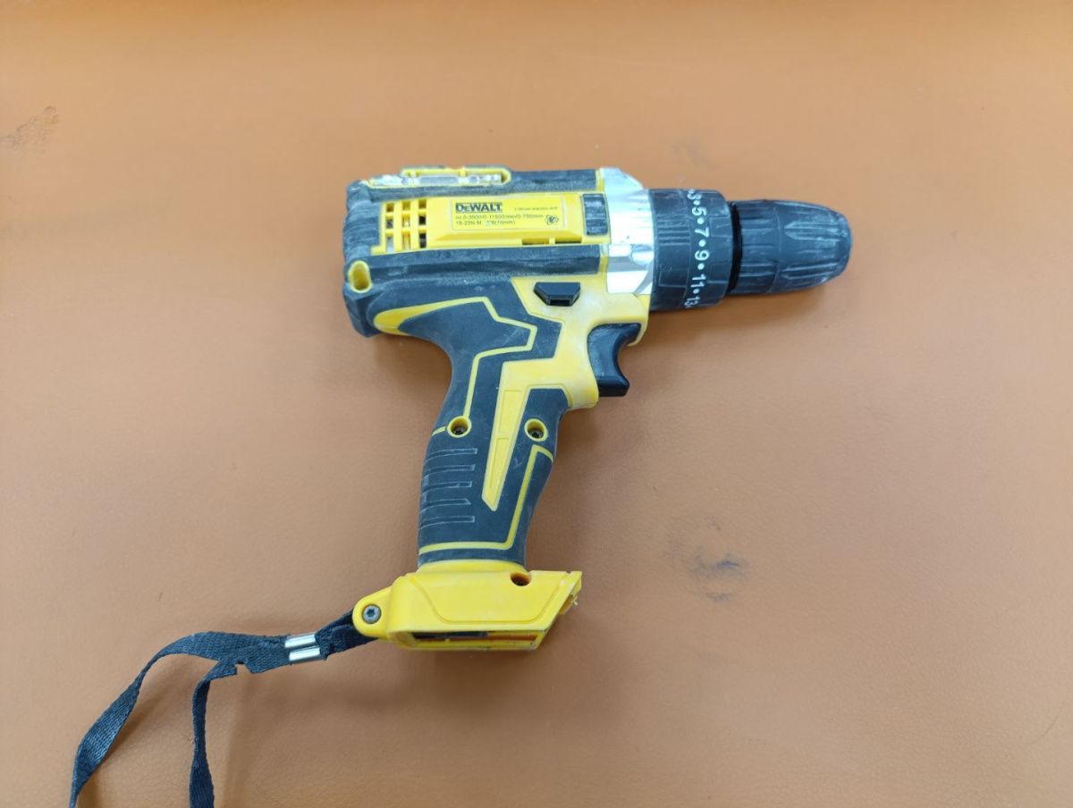 Шуруповерт Dewalt 18-25 n.m