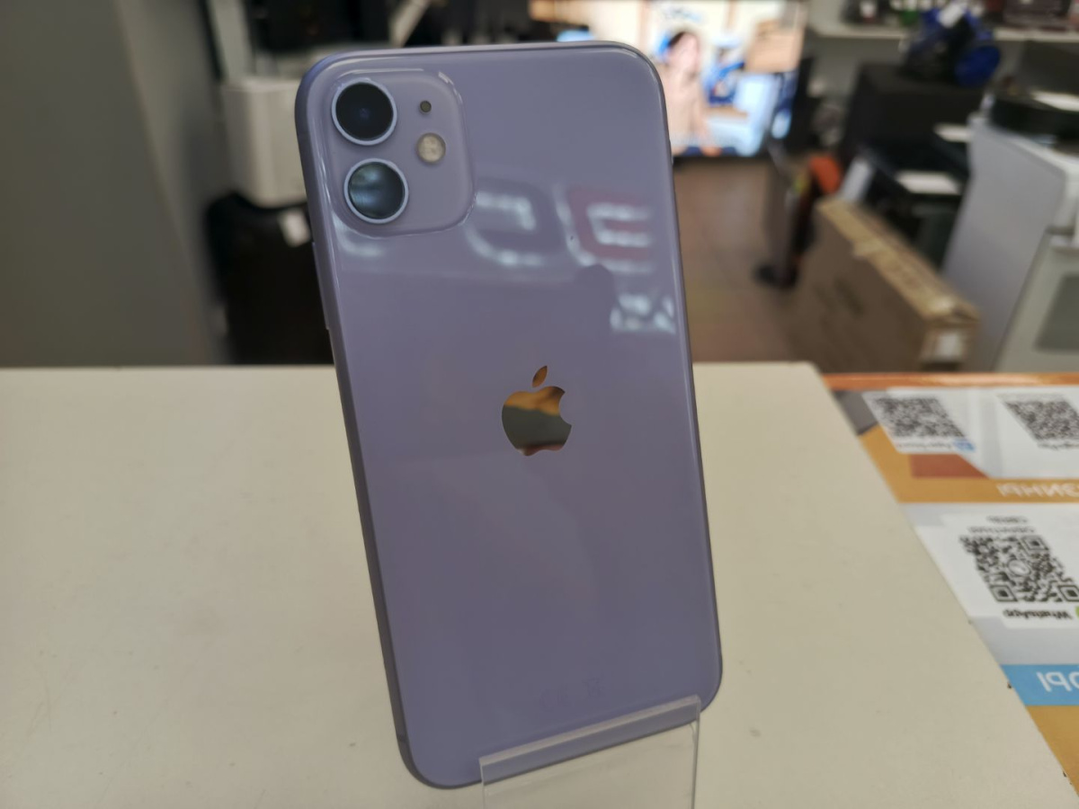 Смартфон Apple iPhone 11 64Gb