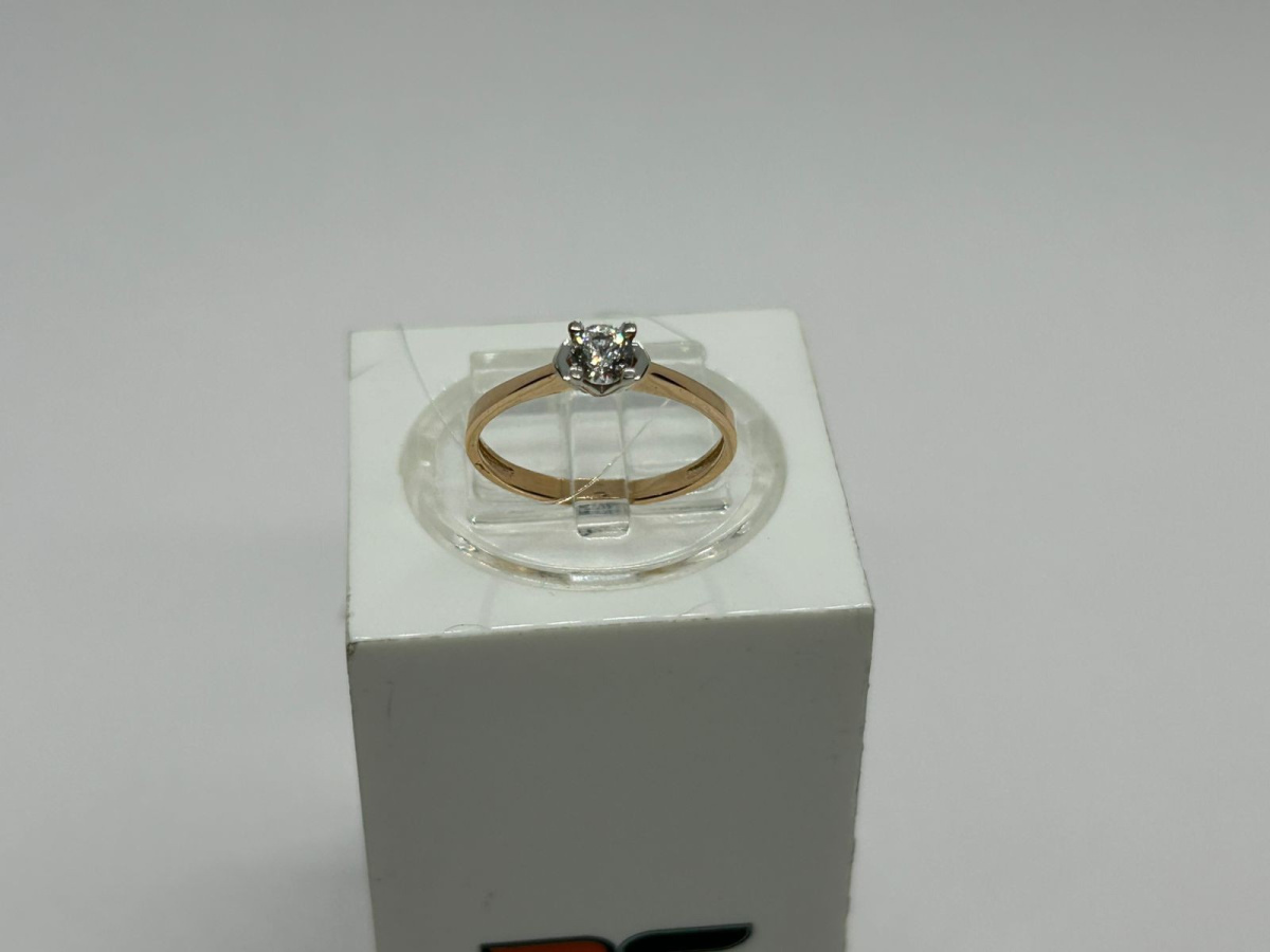 01-115280 КОЛЬЦО С КАМНЕМ (Au 585)