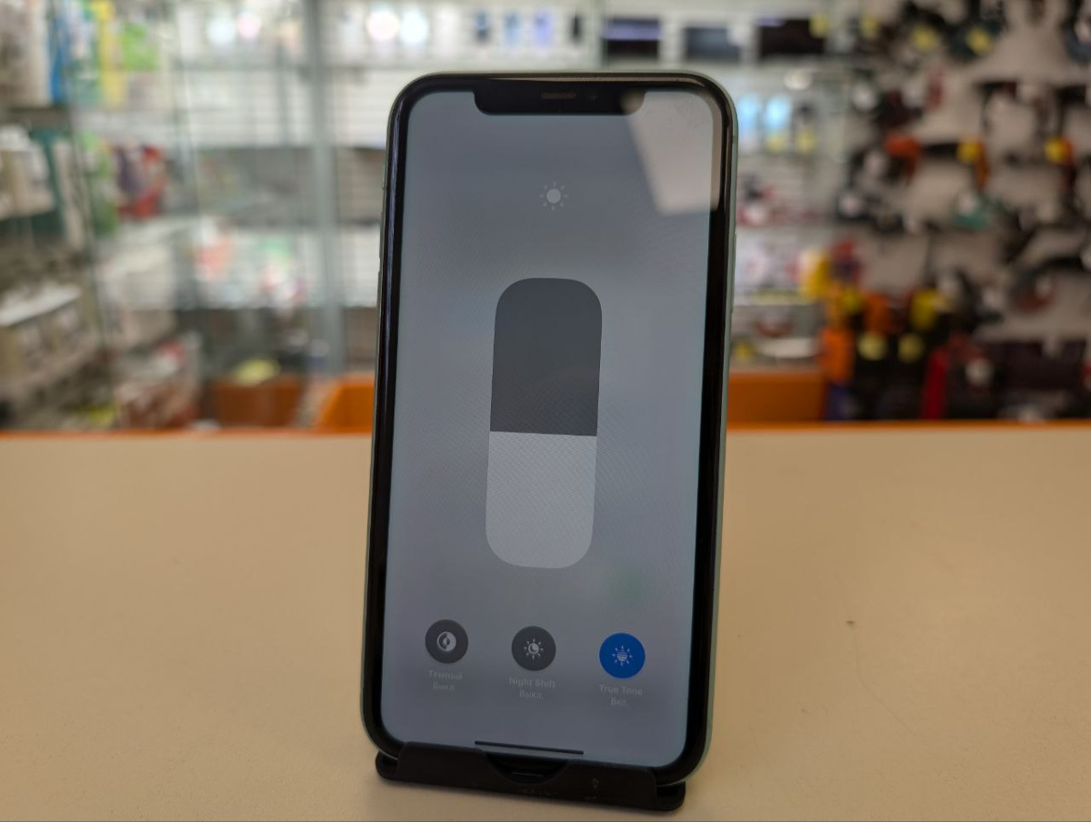 Смартфон Apple iPhone 11 64Gb