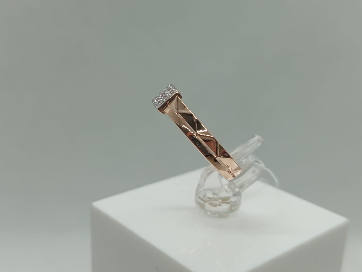 КОЛЬЦО С КАМНЯМИ (Au 585)