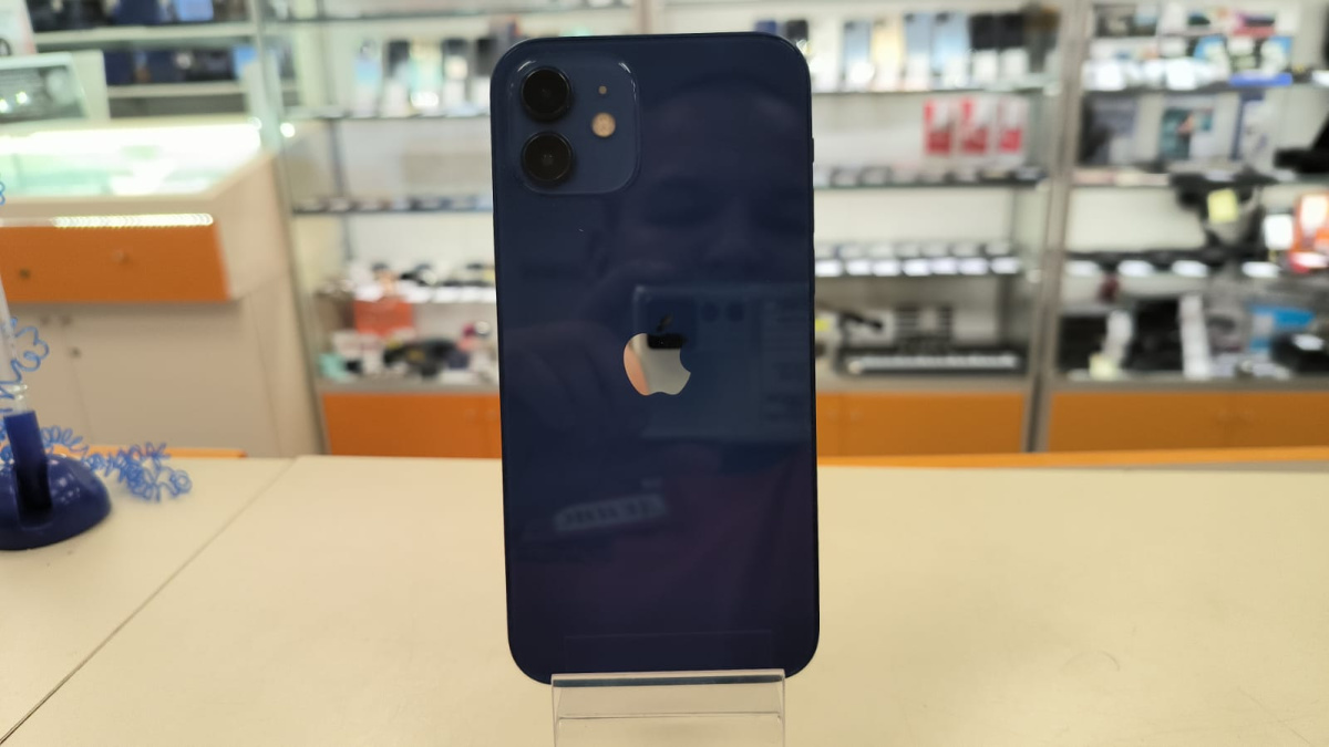Смартфон Apple iPhone 12 128Gb