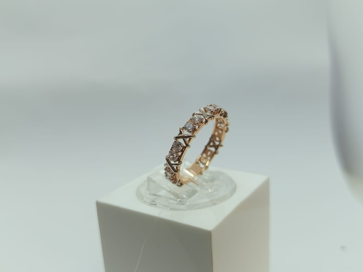 КОЛЬЦО С КАМНЯМИ (Au 585)