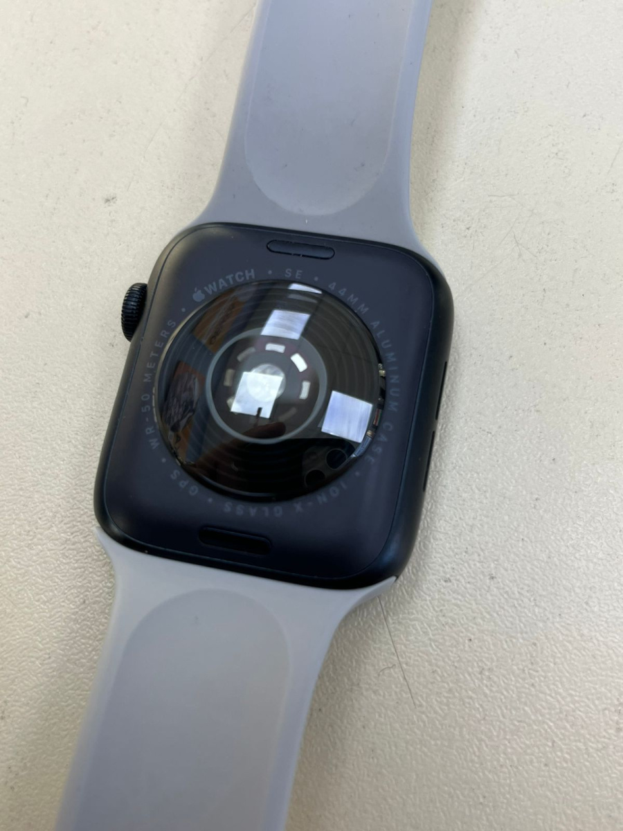 Смарт-часы Apple Watch SE 2022 44mm