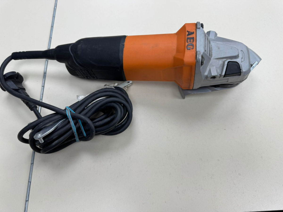 Угловая шлифмашина AEG WS12-125S