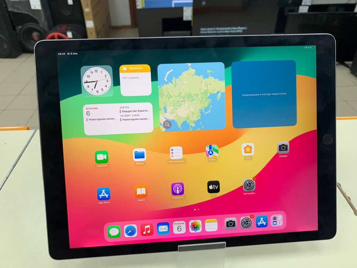 Планшет Apple iPad Pro 12,9 дюйма 256 ГБ (2-го поколения) A1670 (Wi-Fi)