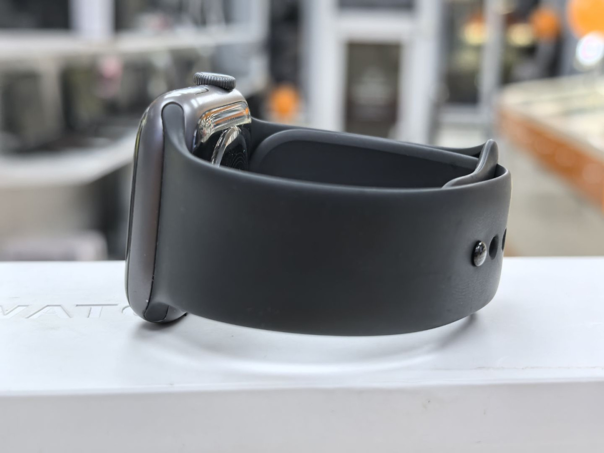 Смарт-часы Apple Watch Series 5 44 мм