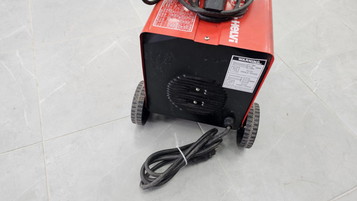 Сварочный аппарат Helvi Nova 300n