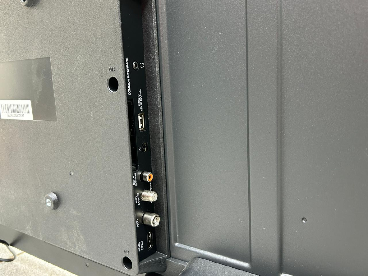 LED Телевизор Starwind SW-LED43UG405