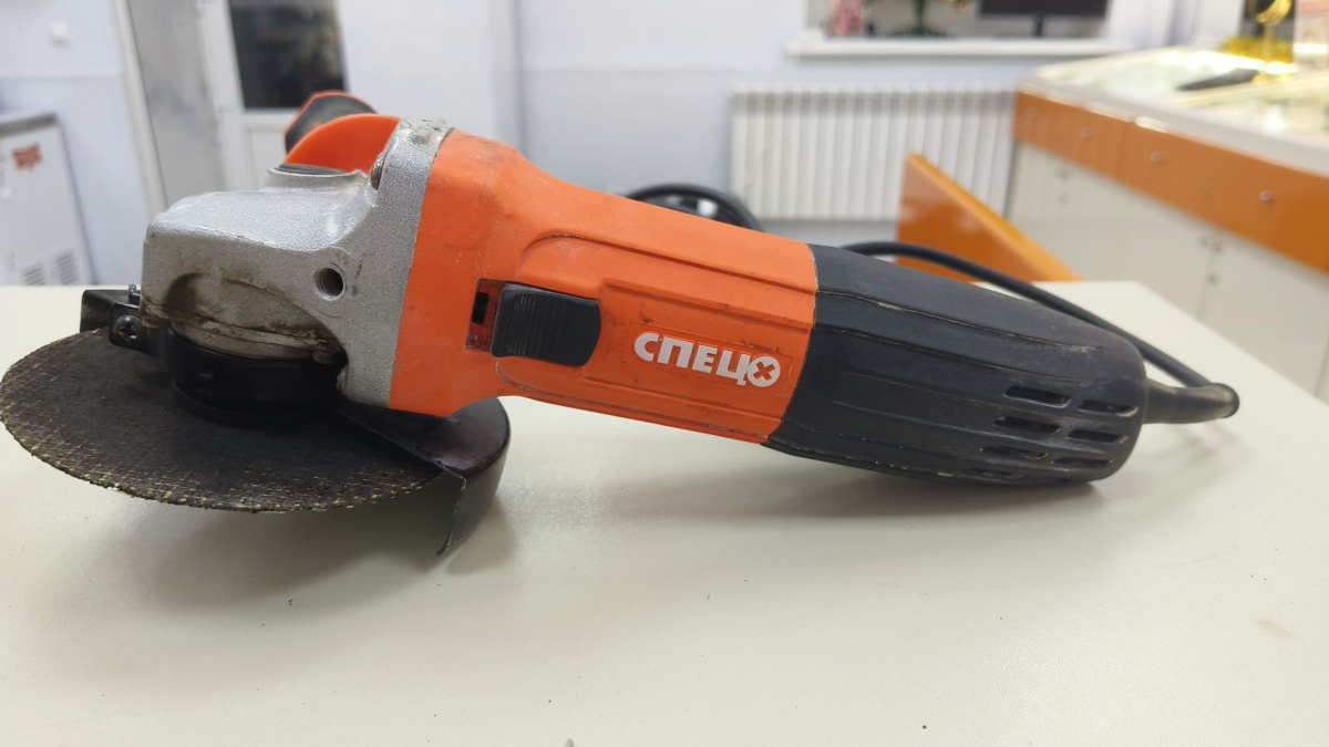 Угловая шлифмашина Спец БШУ-850;