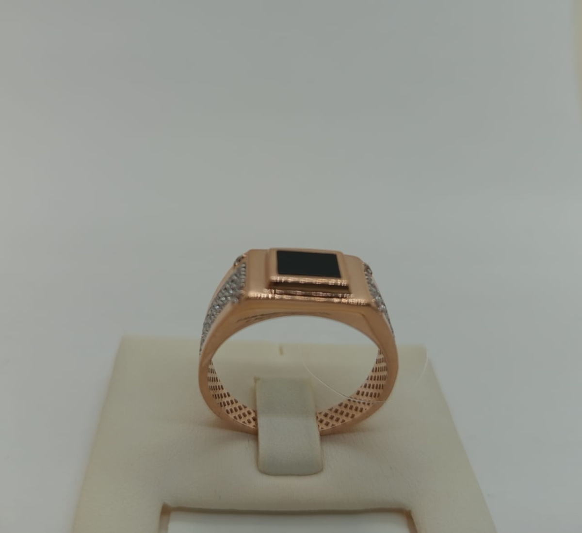 КОЛЬЦО ПЕЧАТКА с камнями (Au 585)