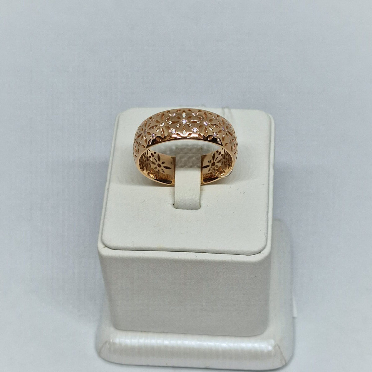 04-61-0257-00 КОЛЬЦО С КАМНЯМИ (Au 585)