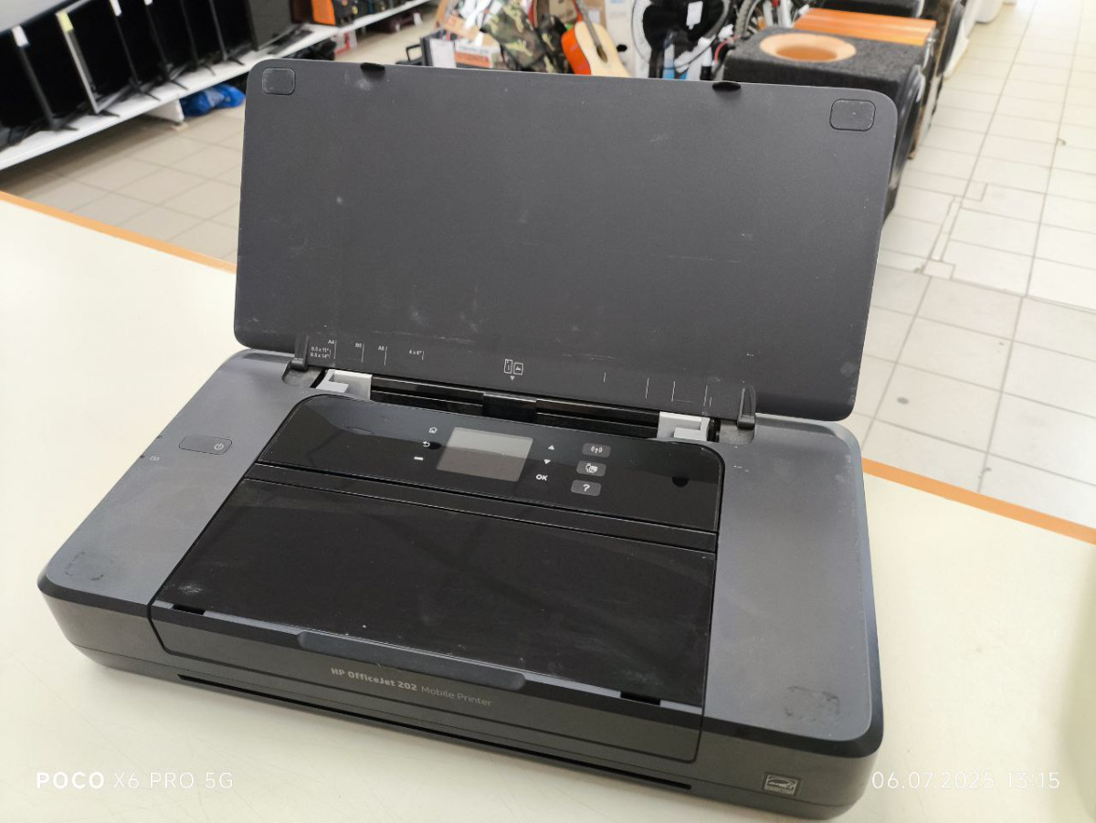 Принтер HP OfficeJet202 MobilePrinter