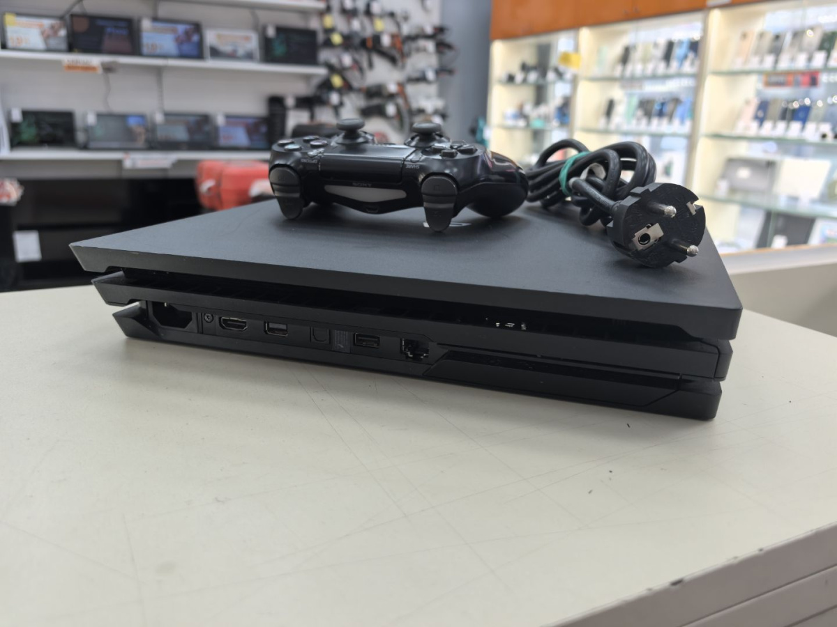 Игровая приставка PlayStation 4 Pro 1Tb