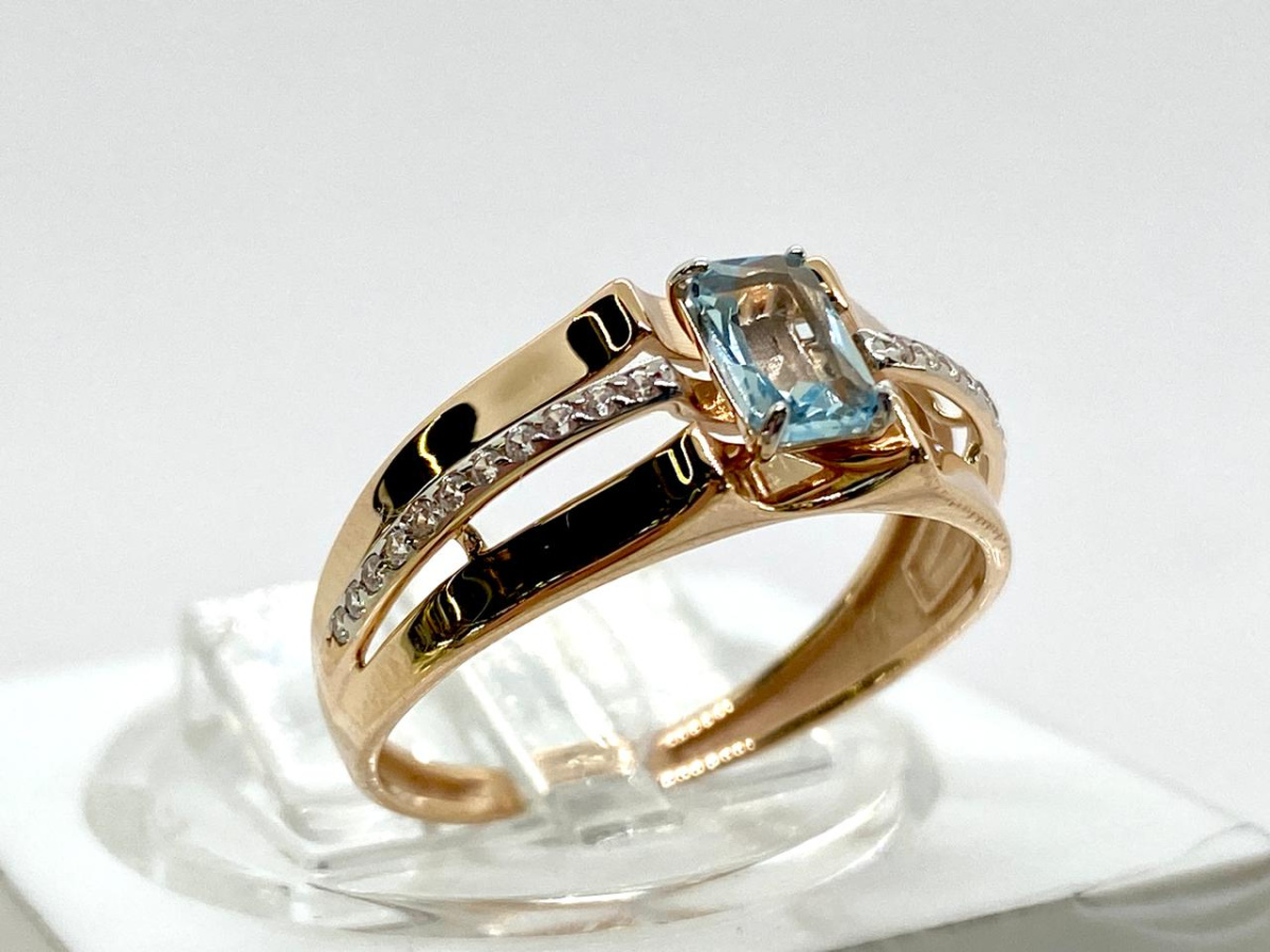 КОЛЬЦО ТОПАЗ с камнями (Au 585)