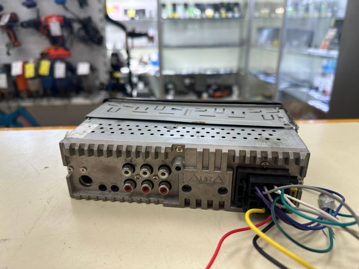 Автомагнитола Aura AMH-77DSP