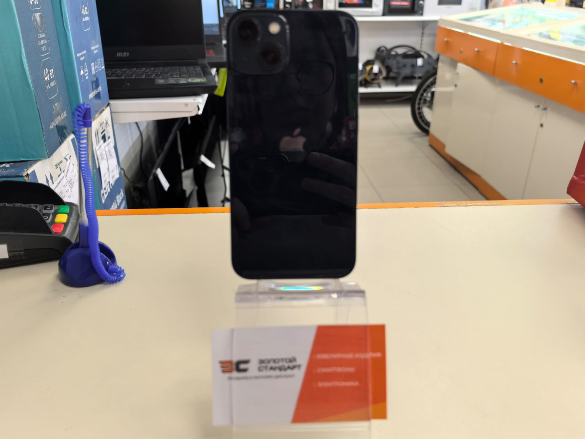 Смартфон Apple iPhone 13 256Gb