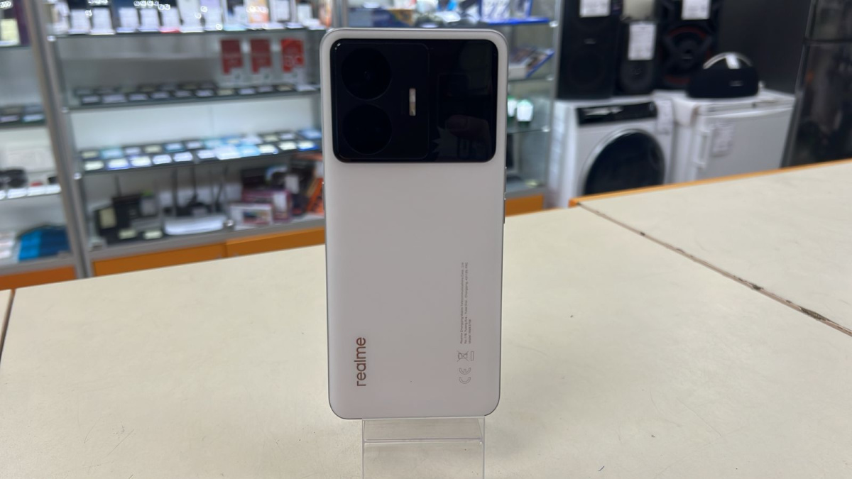 Смартфон Realme GT3 240W  16/1Tb