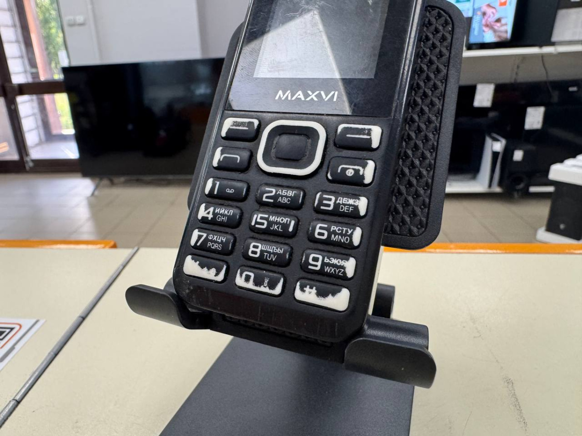 Мобильный телефон Maxvi C20