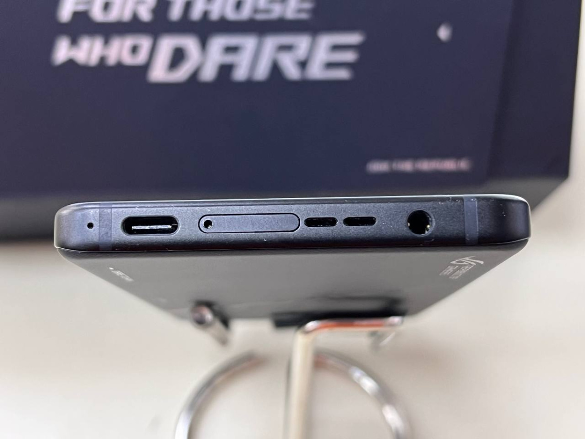 Смартфон Asus Rog 8 pro (GLOBAL) 16/512
