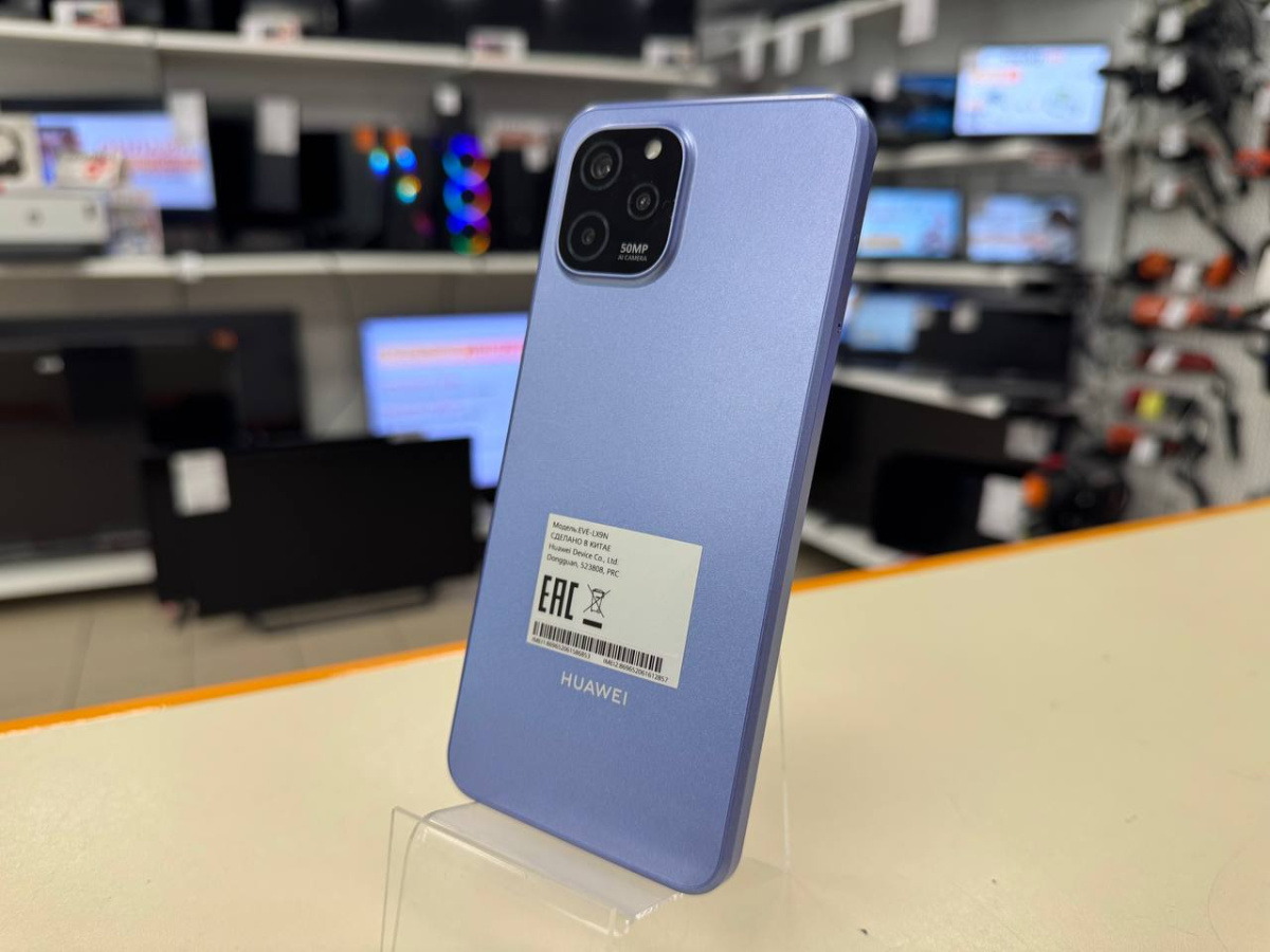 Смартфон Huawei Nova Y61 4/128