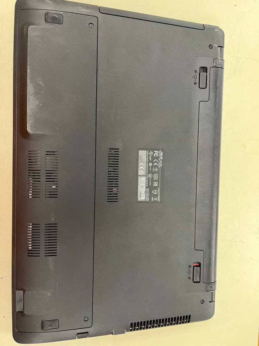 Ноутбук ASUS x552e; E1-2100, Radeon, 4 Гб, Нет, 240 Гб