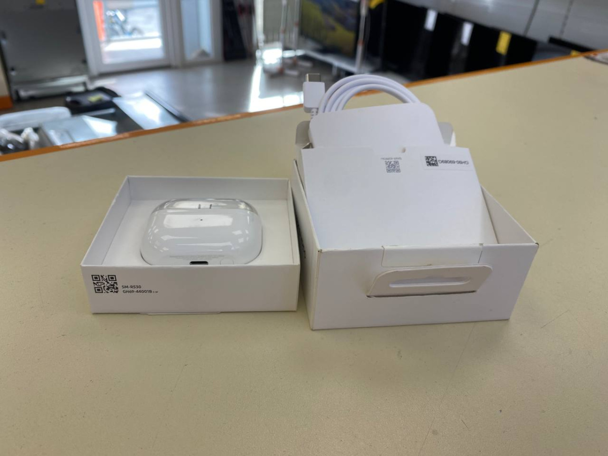 Наушники беспроводные Samsung BUDS 3