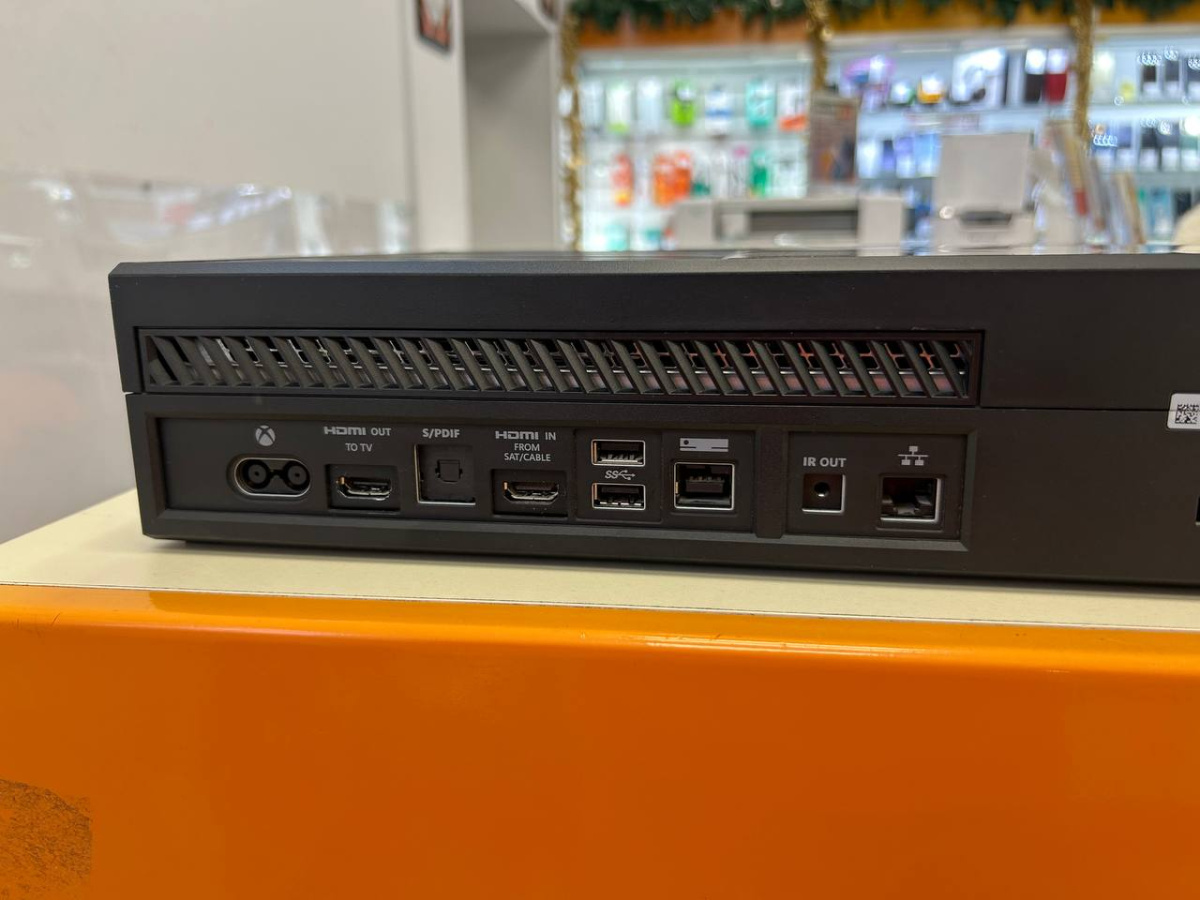 Игровая приставка Xbox One 500Gb