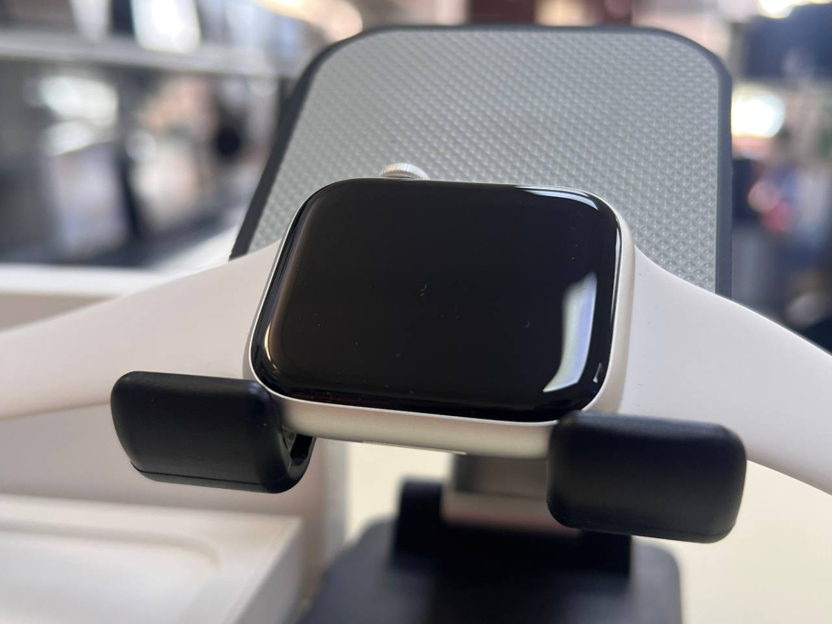 Смарт-часы Apple Watch Series 8 45mm