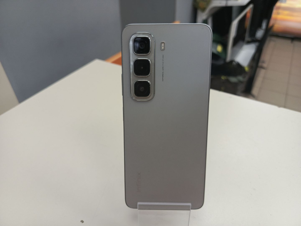 Смартфон Infinix HOT 50 8/128