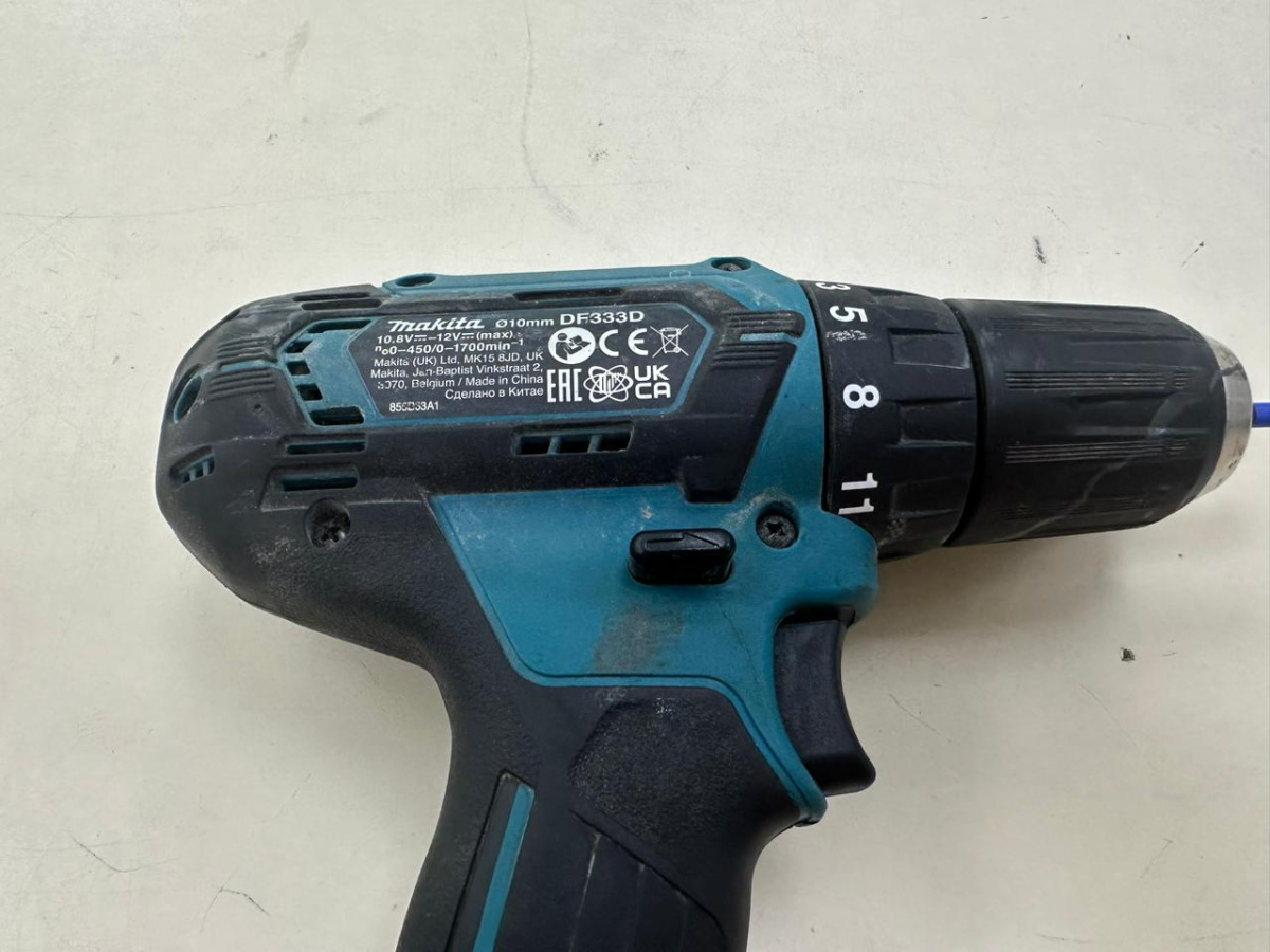 Шуруповерт Makita DF333D