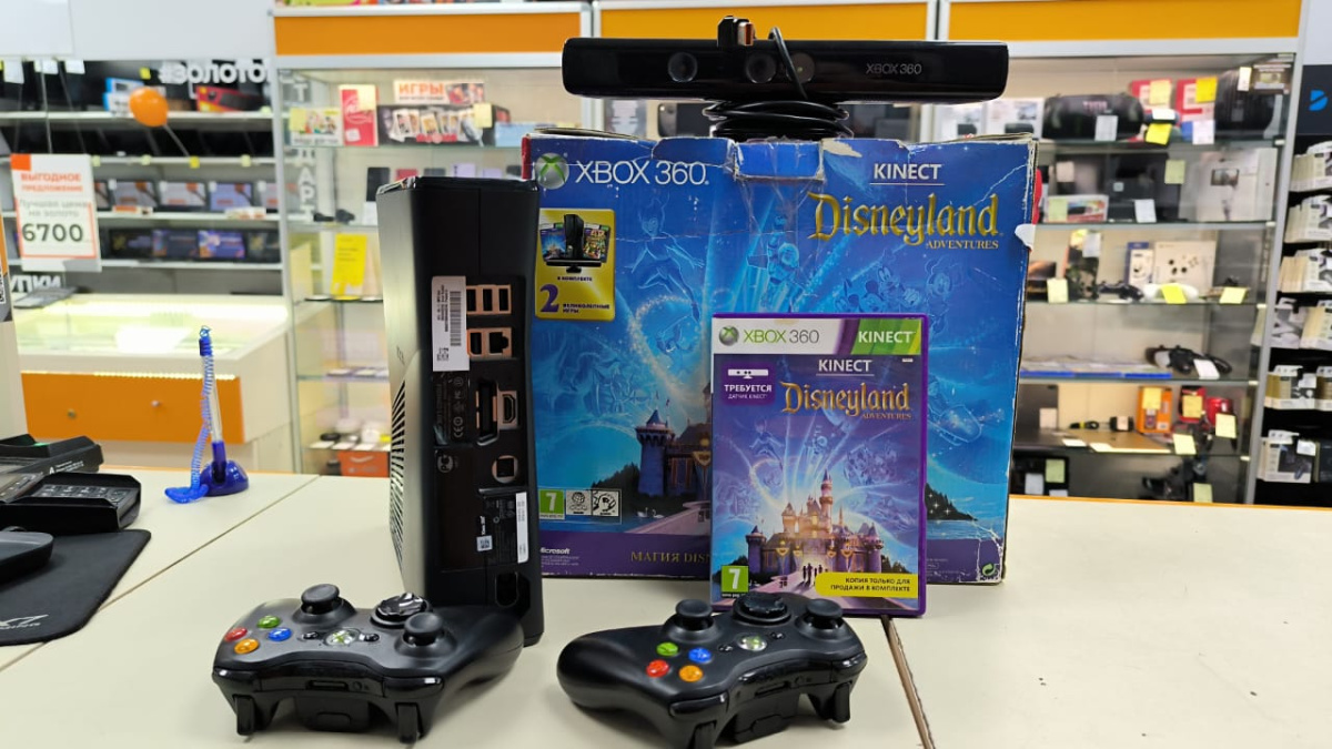 Игровая приставка Xbox 360;