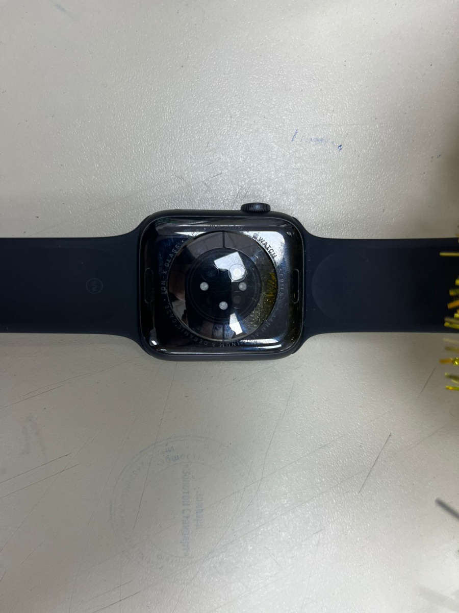 Смарт-часы Apple Watch Series 6 44 мм