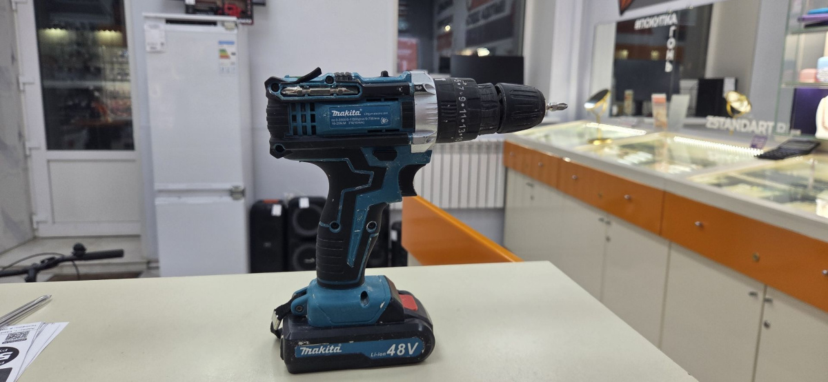 Шуруповерт Makita NoName