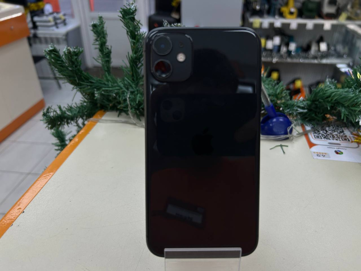 Смартфон Apple iPhone 11 64Gb