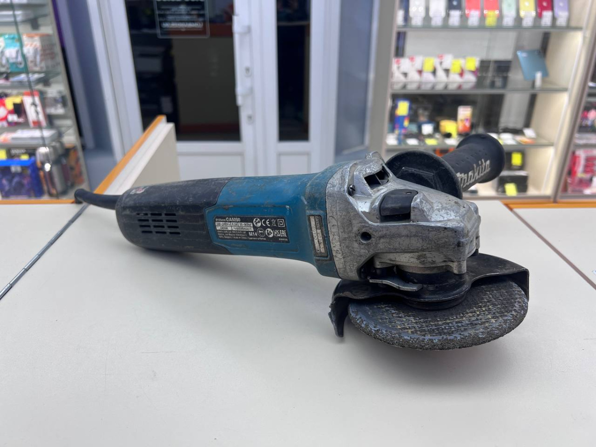 Угловая шлифмашина Makita GA-5090