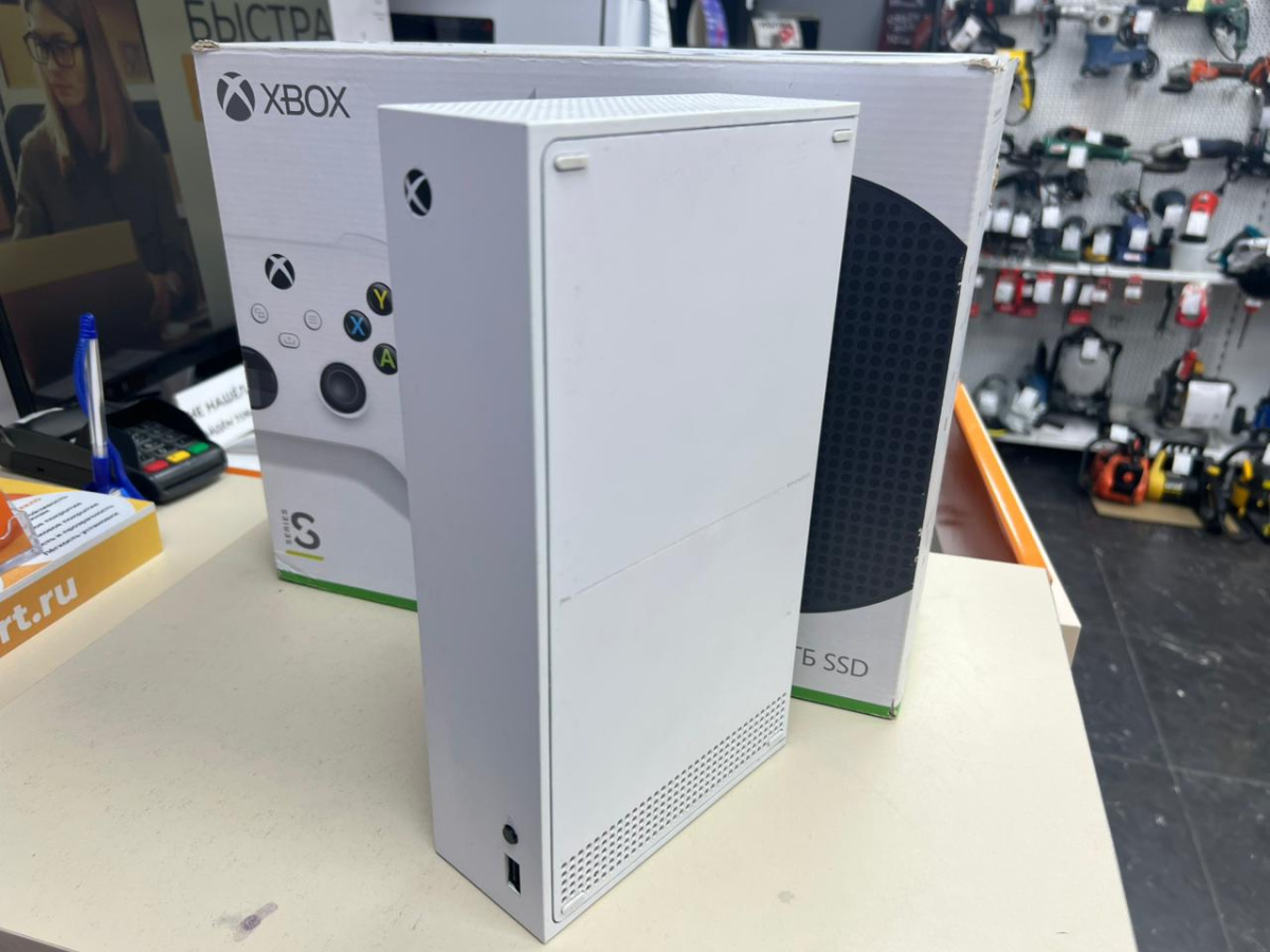 Игровая приставка Xbox Series S 512Gb SSD Игровая приставка Xbox Series S 512Gb SSD