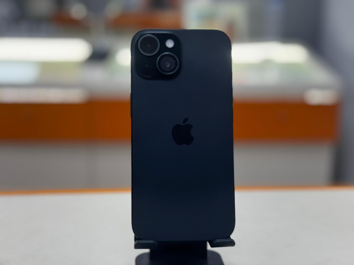 Смартфон Apple Iphone 15 128Gb