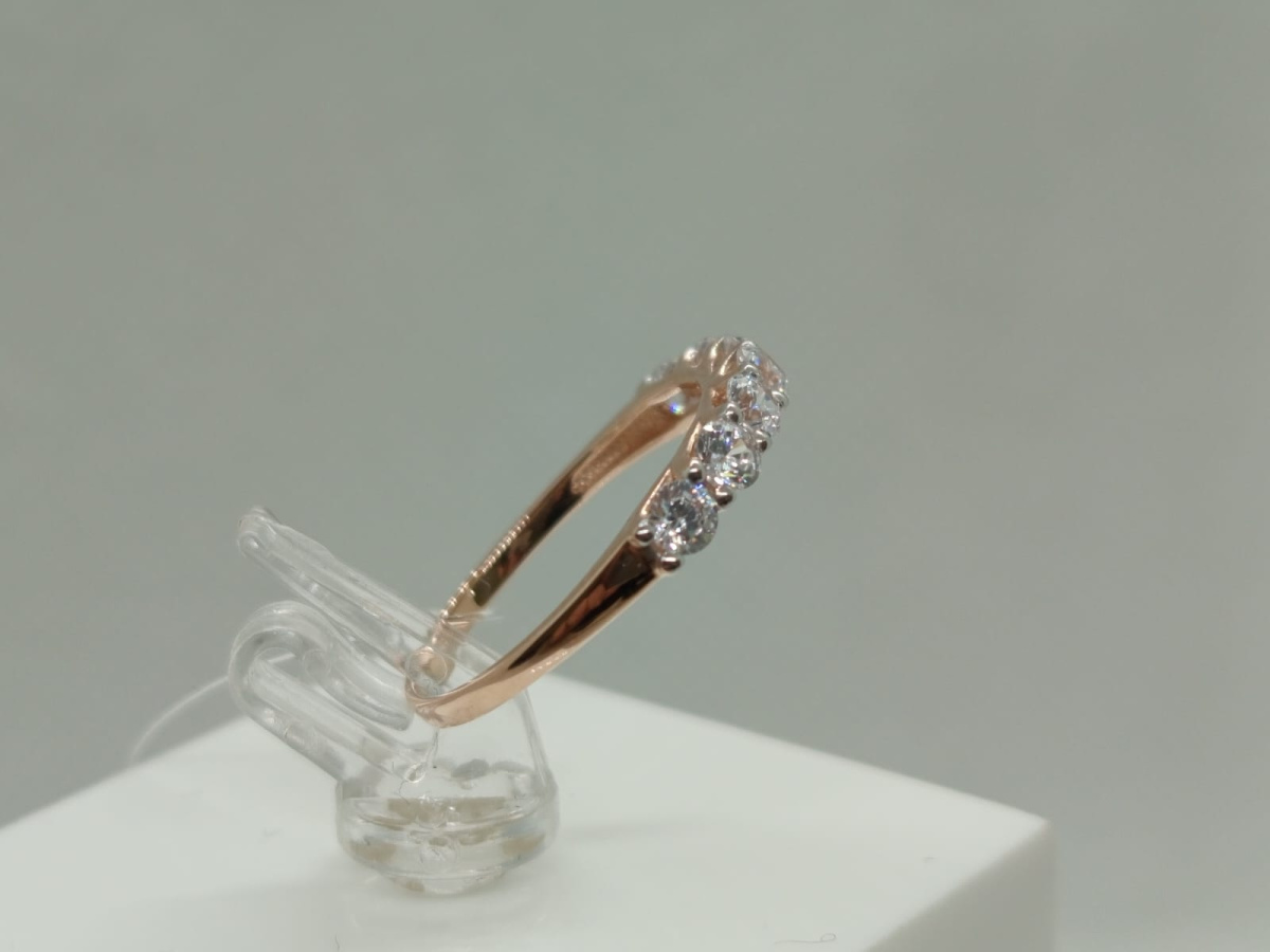 КОЛЬЦО С КАМНЯМИ (Au 585)